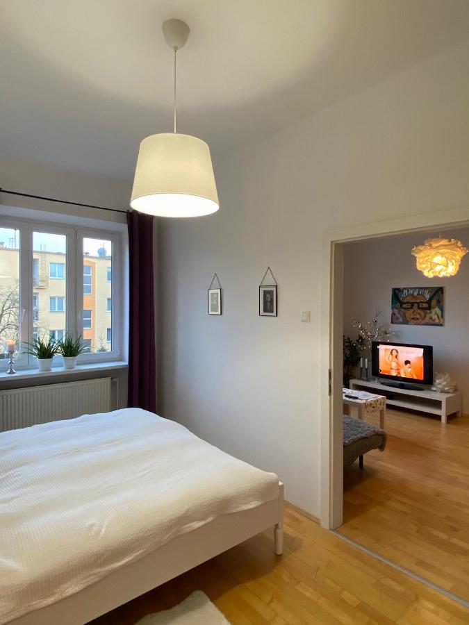 Tichy Apartman Blizko Centra Apartment Trencin Bagian luar foto