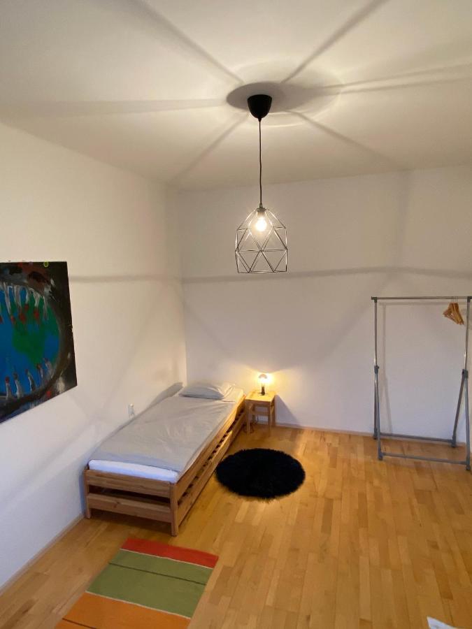 Tichy Apartman Blizko Centra Apartment Trencin Bagian luar foto